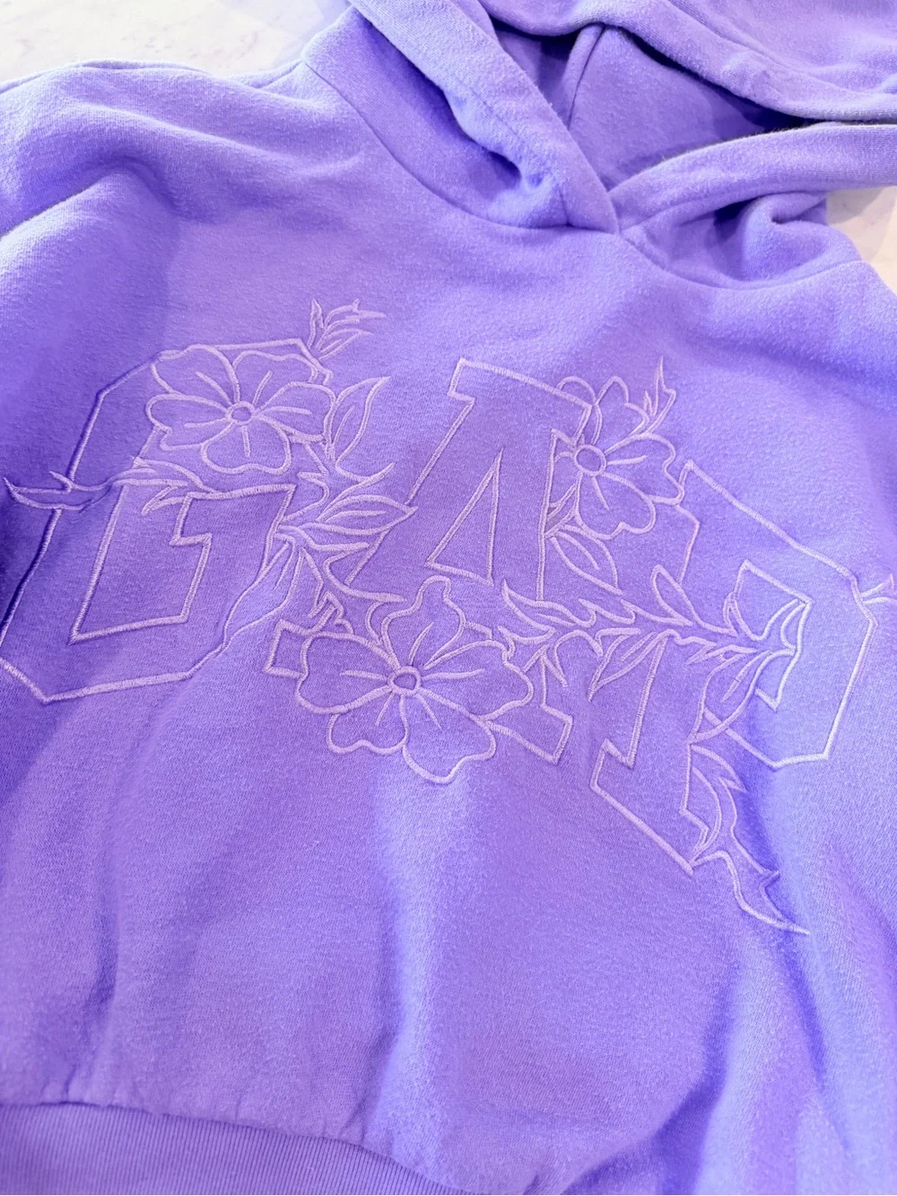 GAP lavender pullover